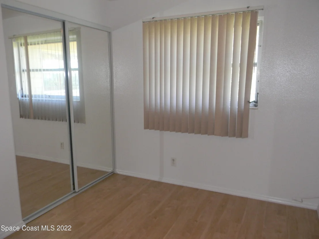 Photo of 2132 Lakeview Drive