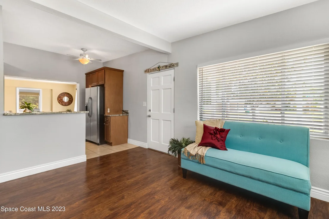 Photo of 1297 Ridgewood Drive