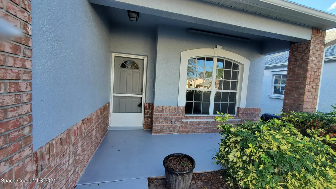 Photo of 1049 S Fork Circle