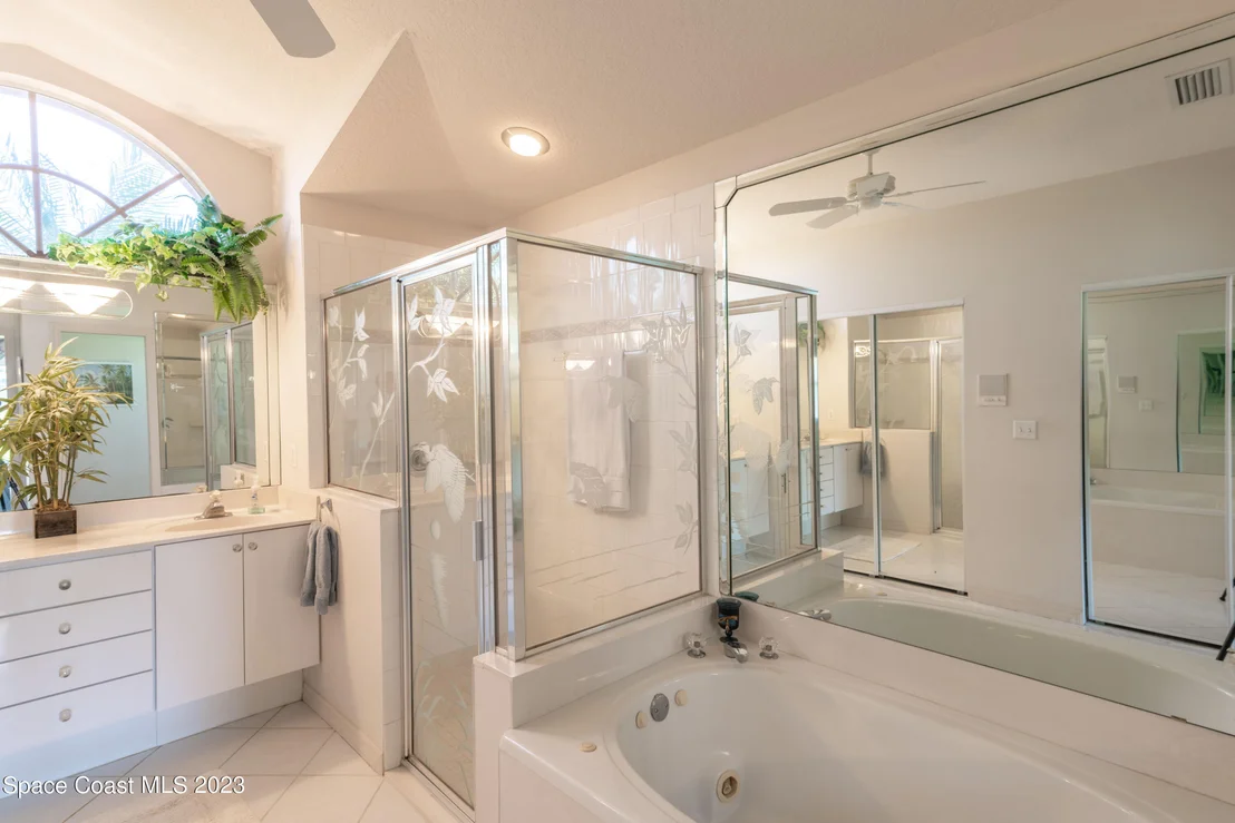 Photo of 5621 Herons Landing Drive