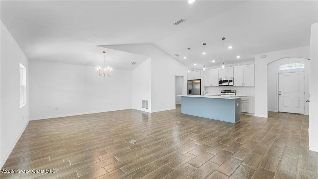 Photo of 1801 Fallon Boulevard NE