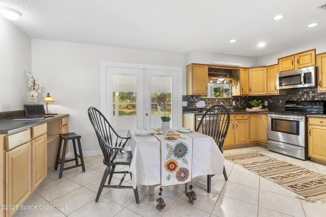 Photo of 874 Blossom Drive