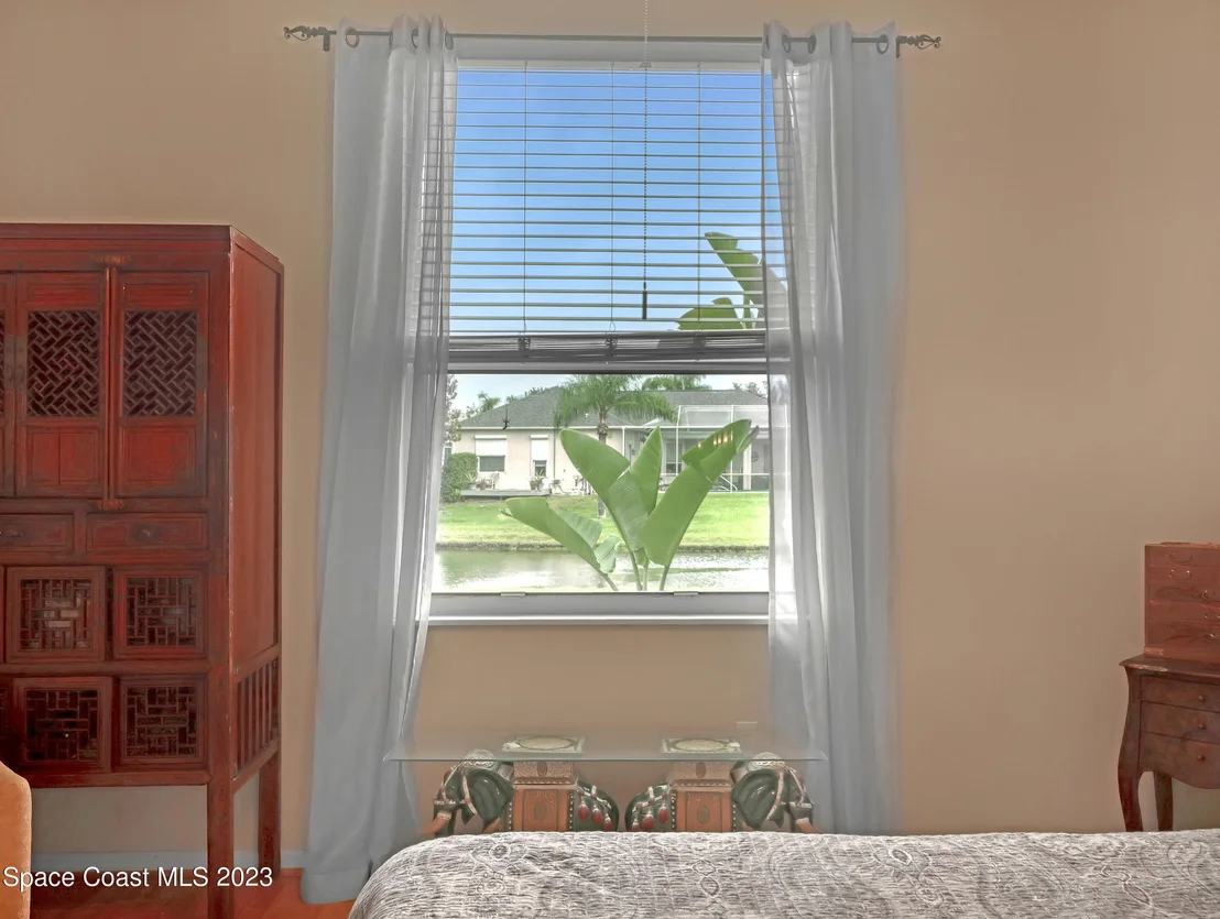 Photo of 904 Suntree Woods Drive