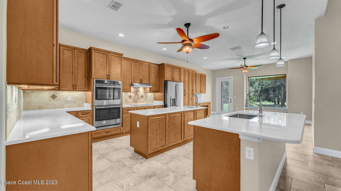Photo of 2372 Westhorpe Drive
