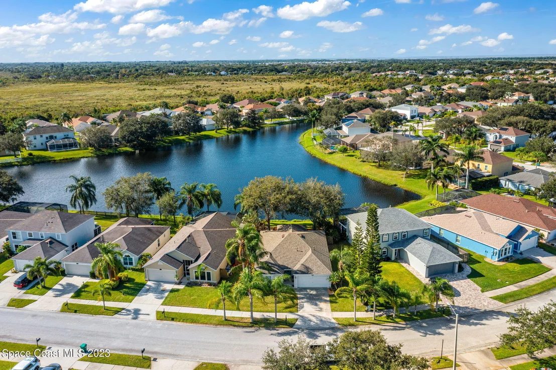 Photo of 4227 Four Lakes Drive