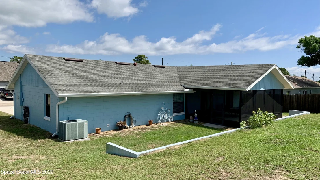 Photo of 3371 Kilbee Street