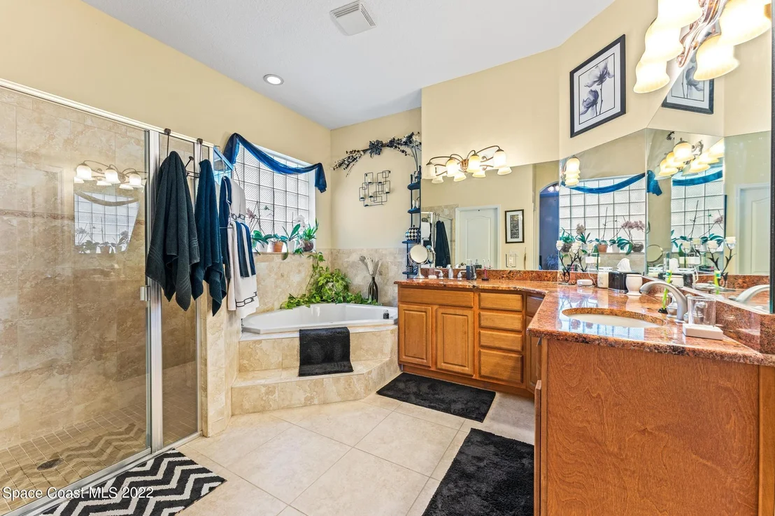 Photo of 1358 Centennial Way