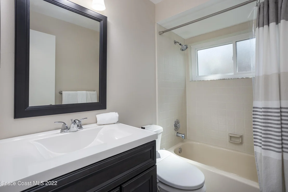 Photo of 1425 Brook Drive