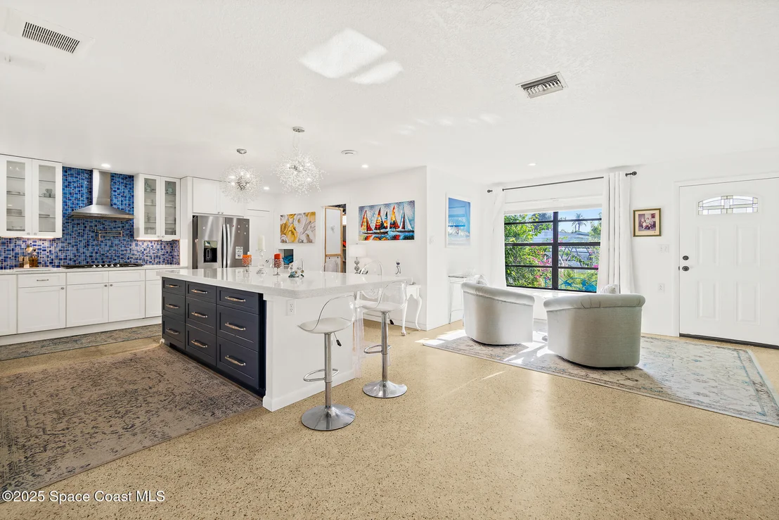 Photo of 300 Pelican Drive