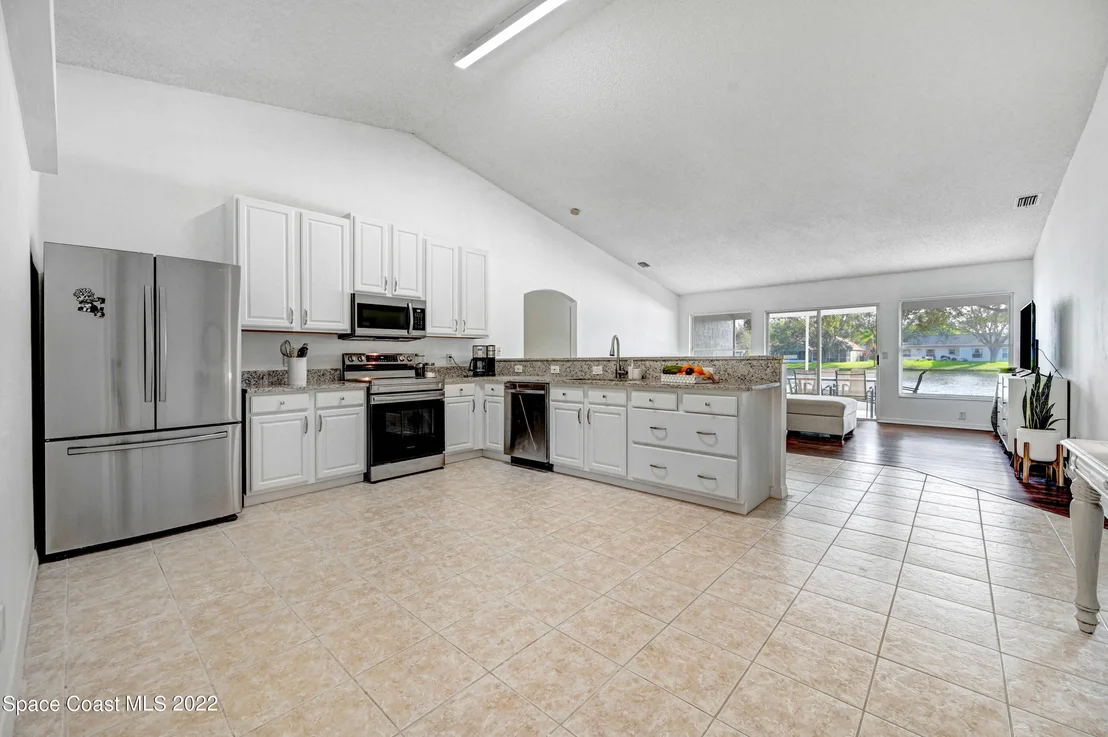 Photo of 829 Saint Michel Drive