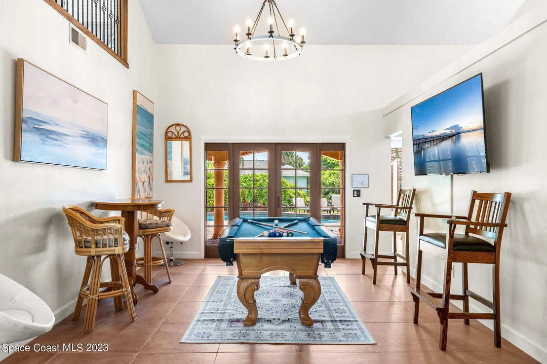 Photo of 442 Riverview Lane