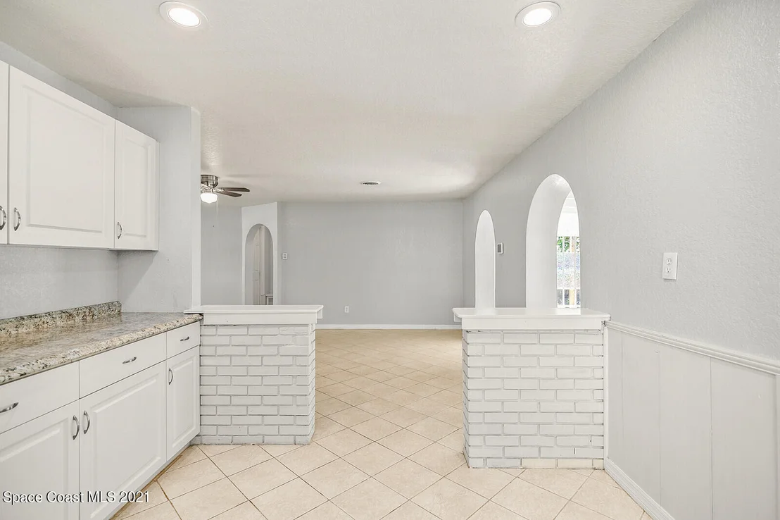 Photo of 1356 Arnold Drive