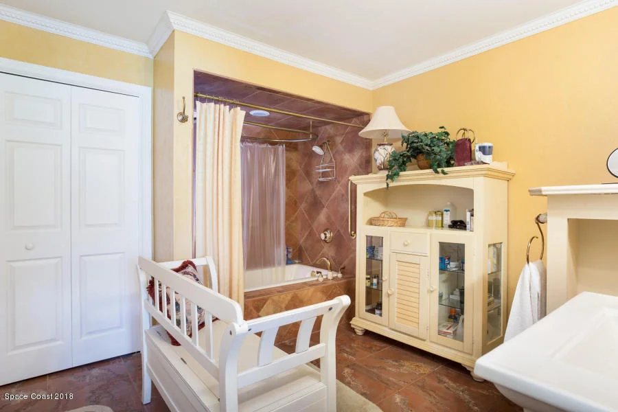 Photo of 887 Kerry Downs Circle