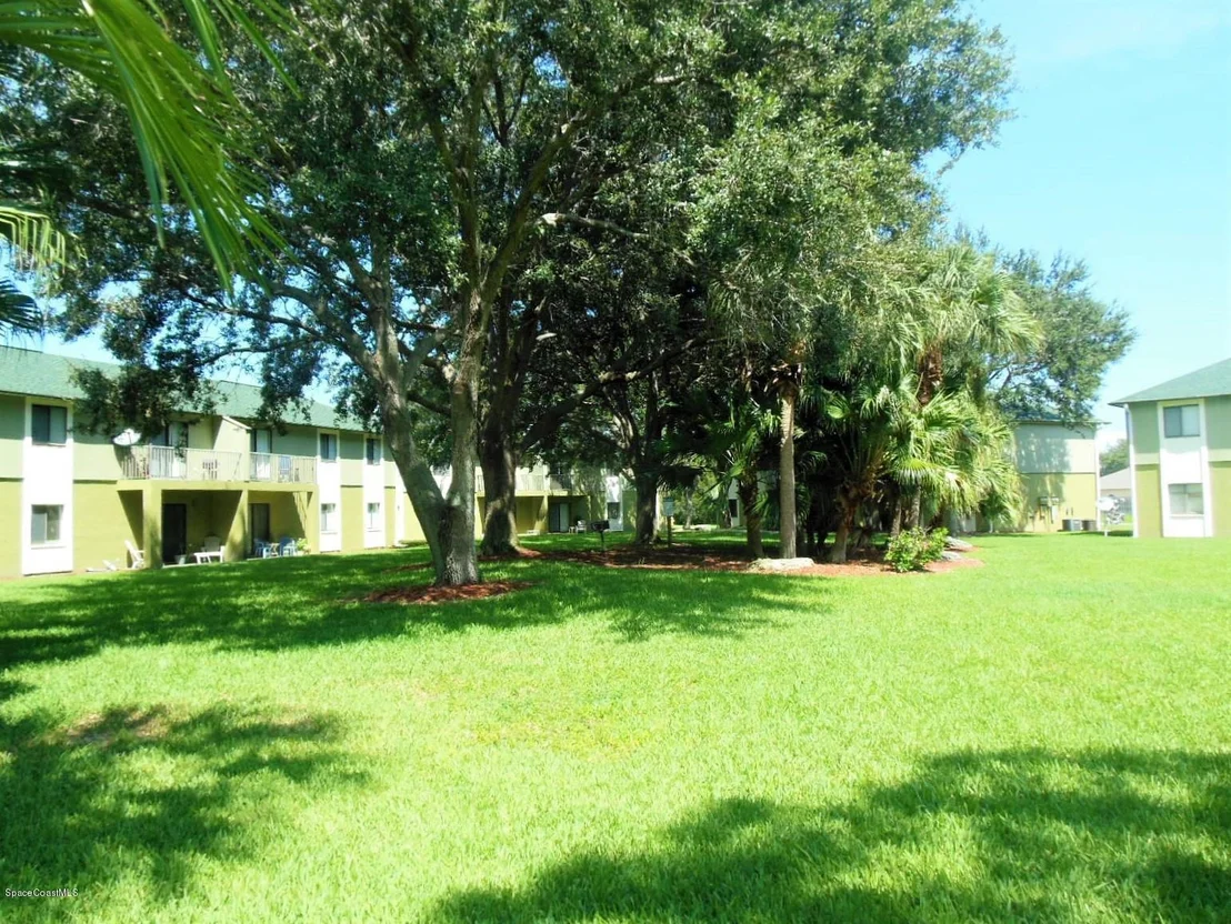 Photo of 2232 Flower Tree Circle