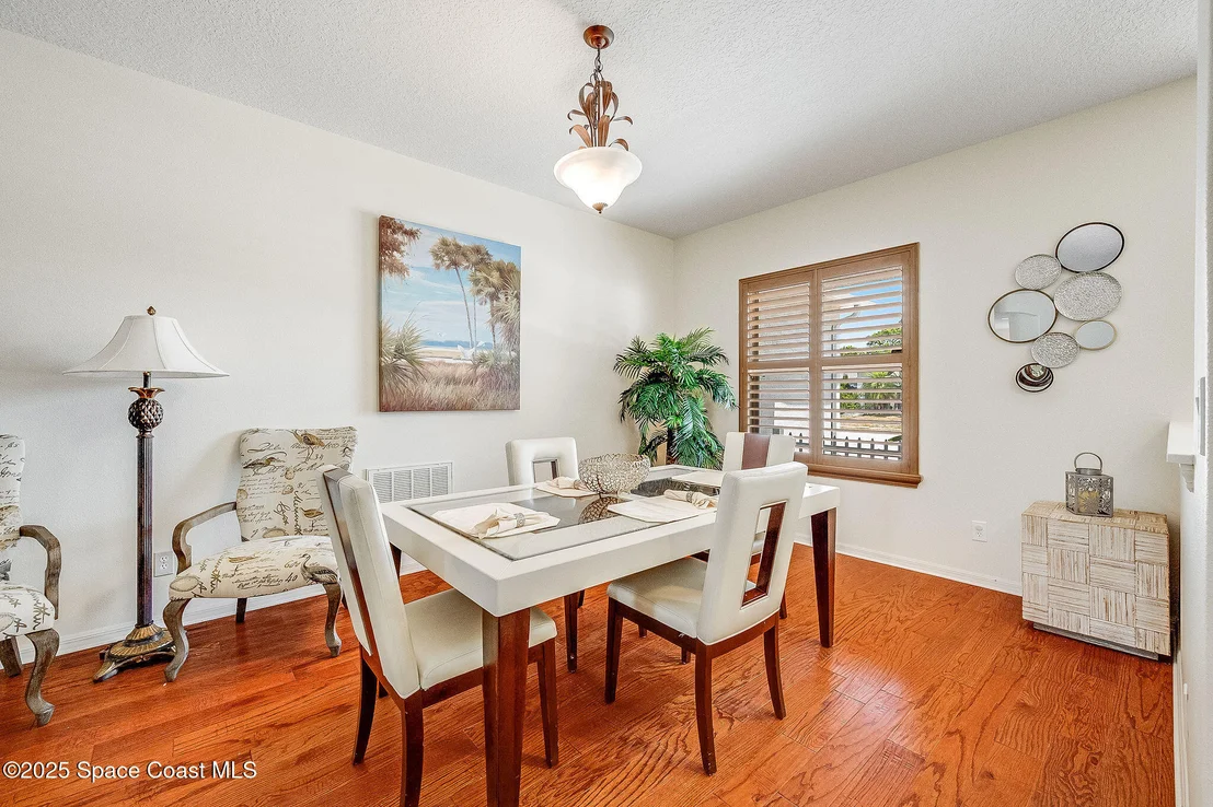 Photo of 1137 Morgan Circle NE