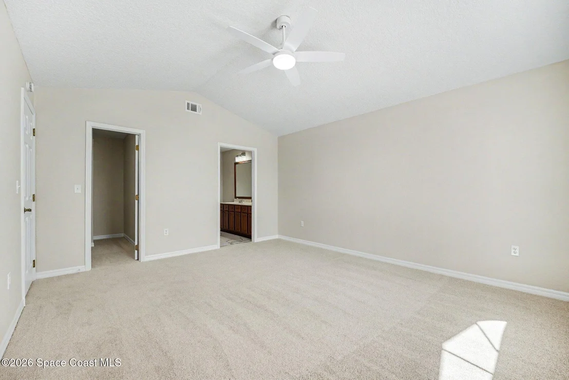 Photo of 6570 Bancroft Avenue