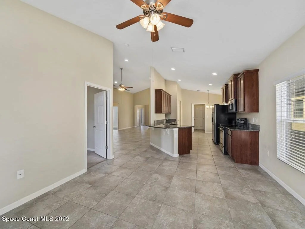Photo of 1248 Dillard Drive SE
