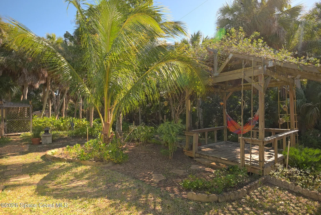 Photo of 305 Pelican Drive