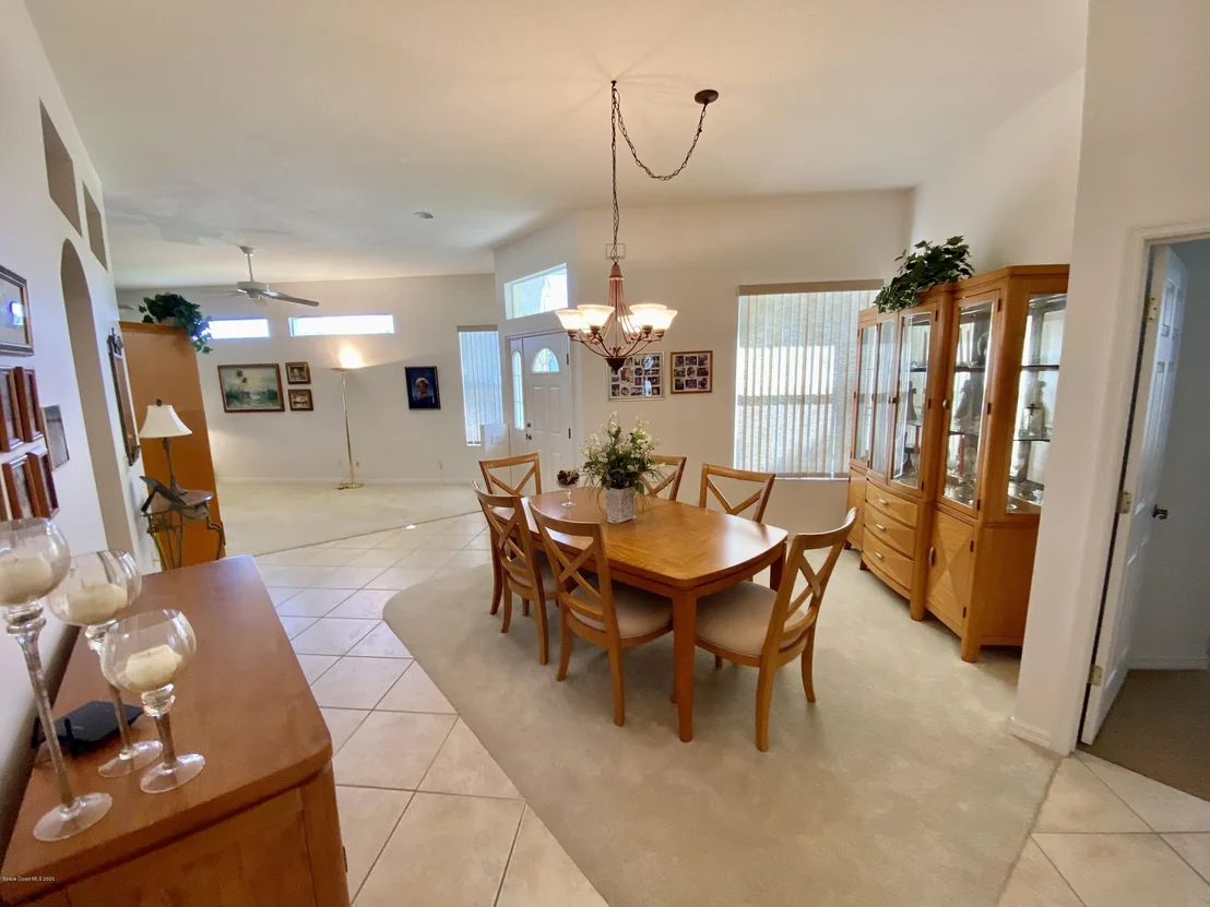Photo of 2652 Addington Circle
