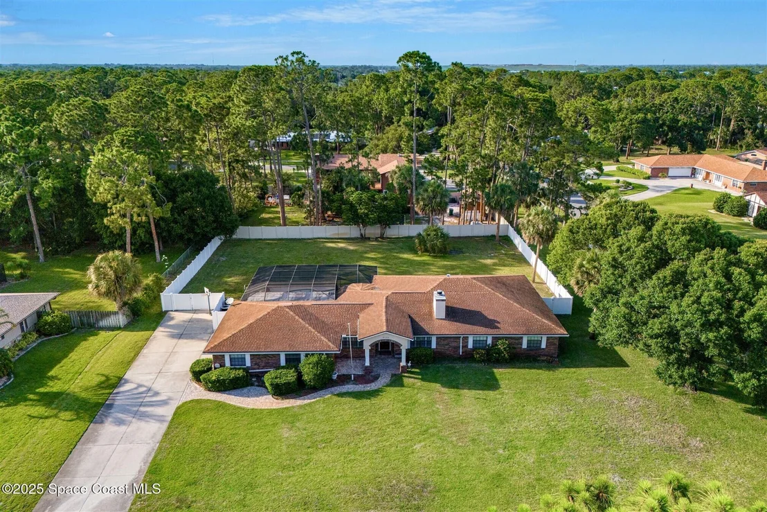 Photo of 8000 Pine Needle Lane