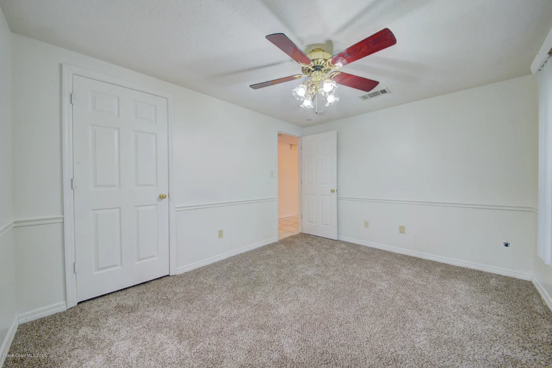 Photo of 4005 Alan Shepard Avenue