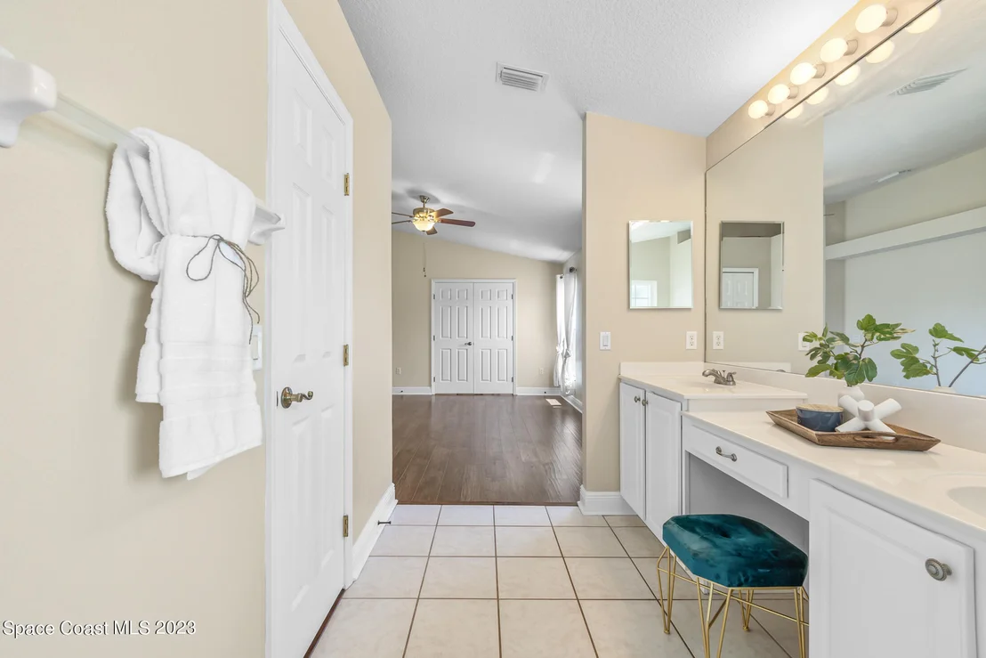 Photo of 4040 Estancia Way