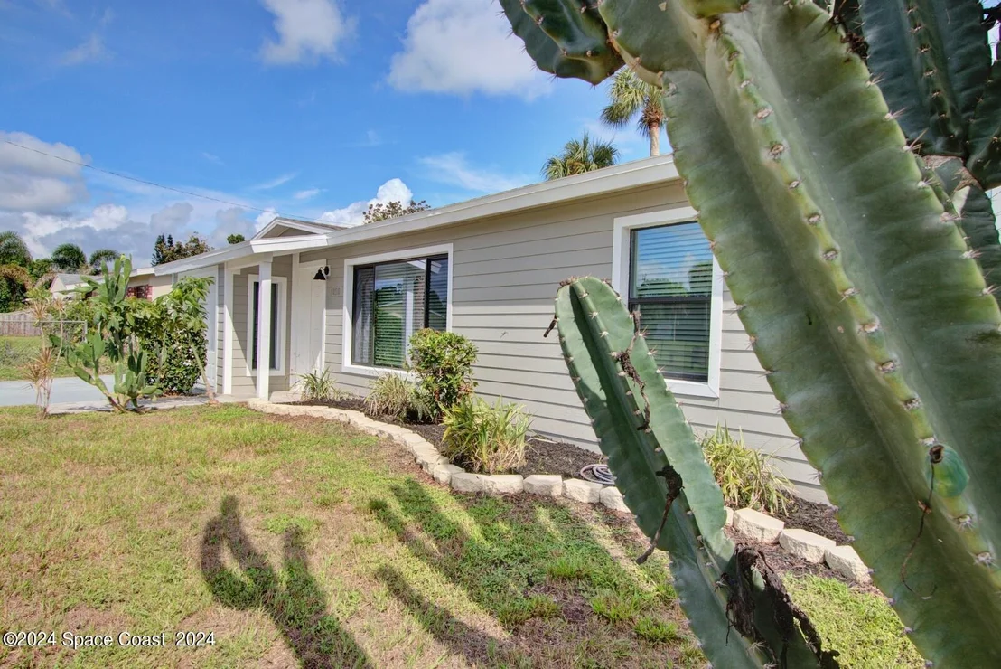 Photo of 1050 Barclay Drive
