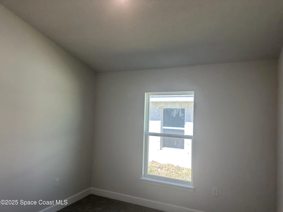 Photo of 955 Kylar Drive NW