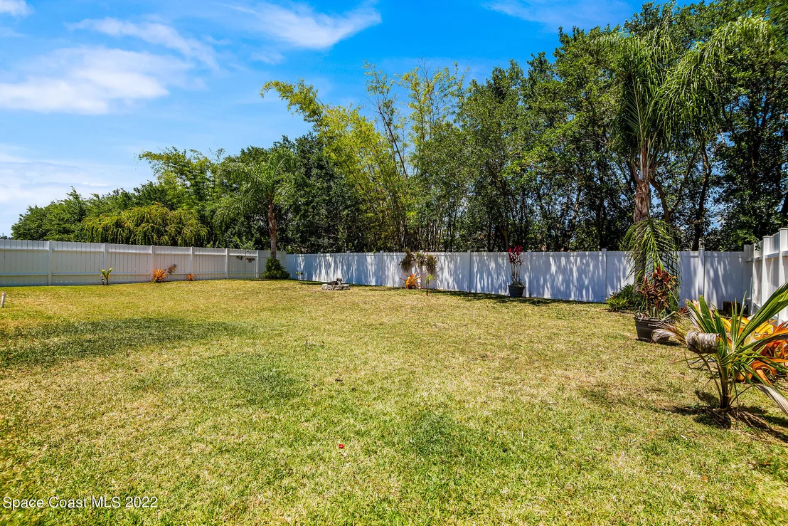 Photo of 1700 Bridgeport Circle