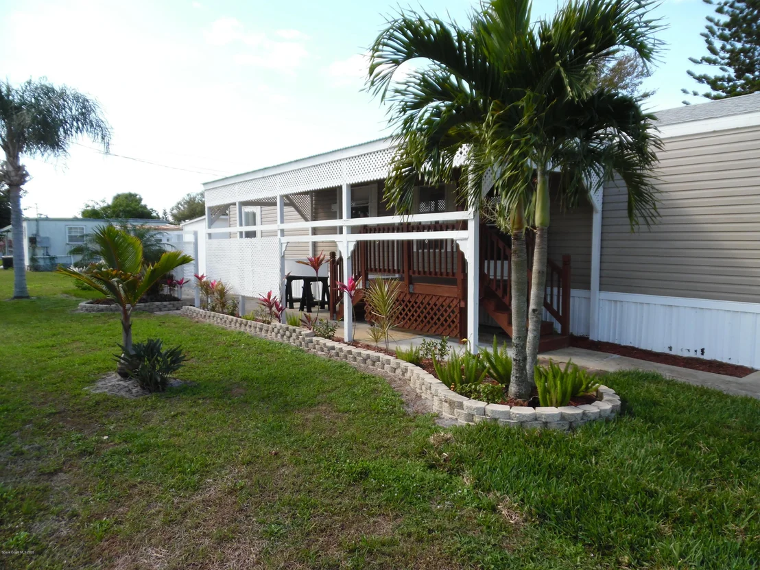 Photo of 327 Pineapple Street