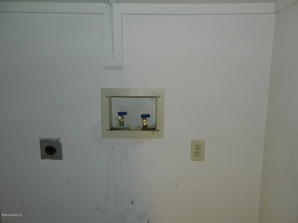 Photo of Unit 105 at 3213 Murrell Road