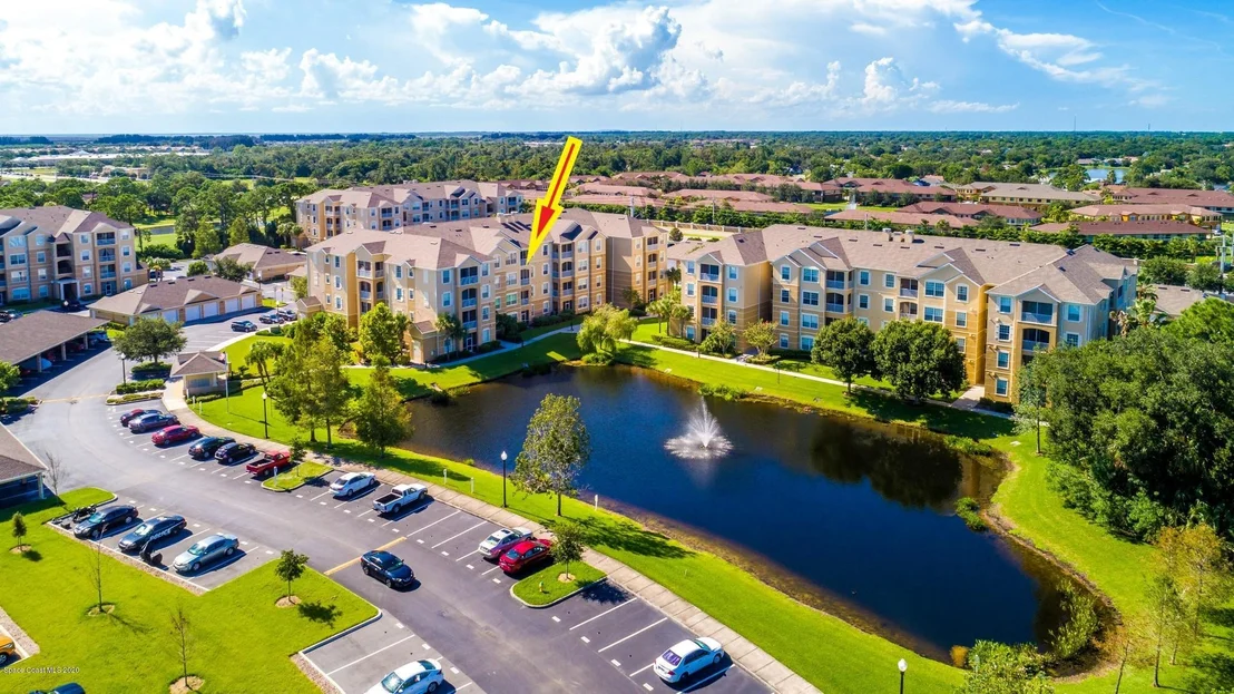 Photo of Unit 310 at 1576 Peregrine Circle
