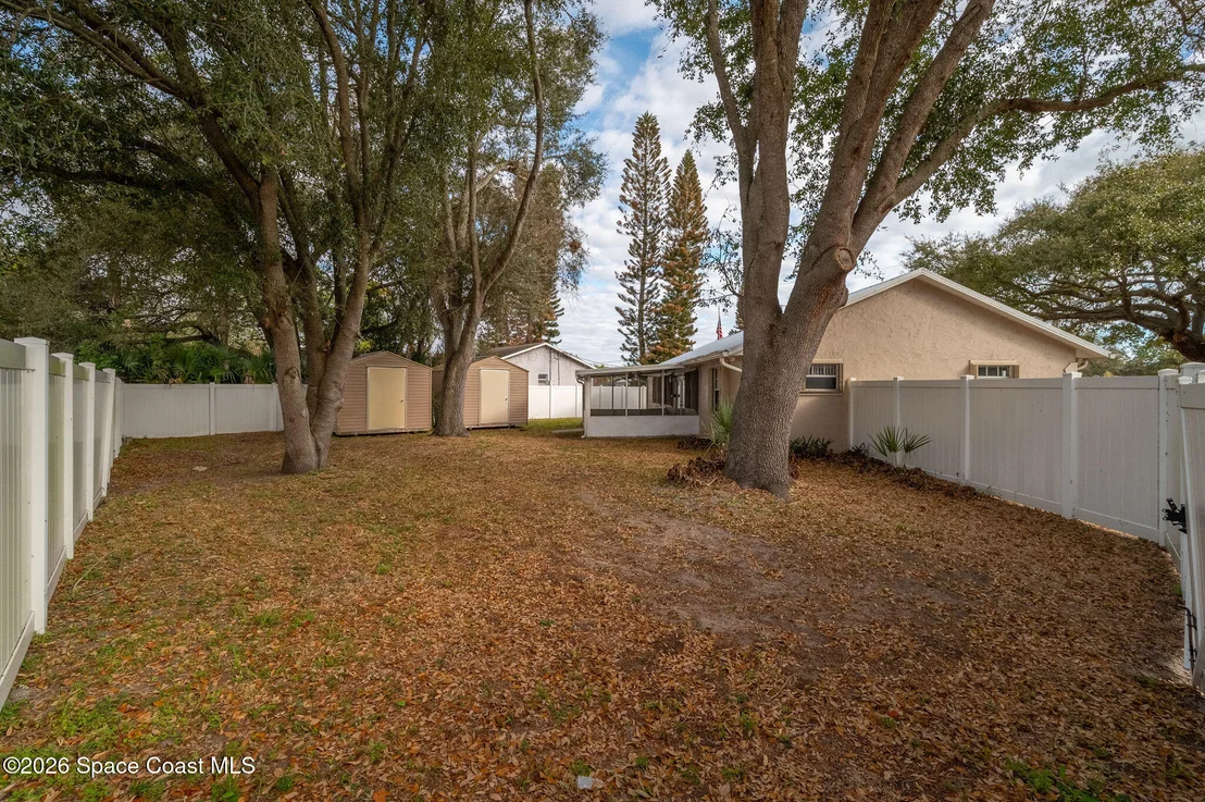 Photo of 5601 Banos Avenue