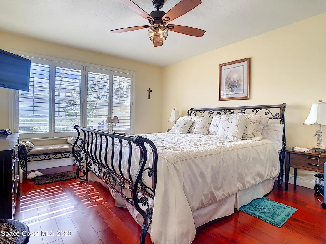 Photo of 3493 Hyperion Way SE