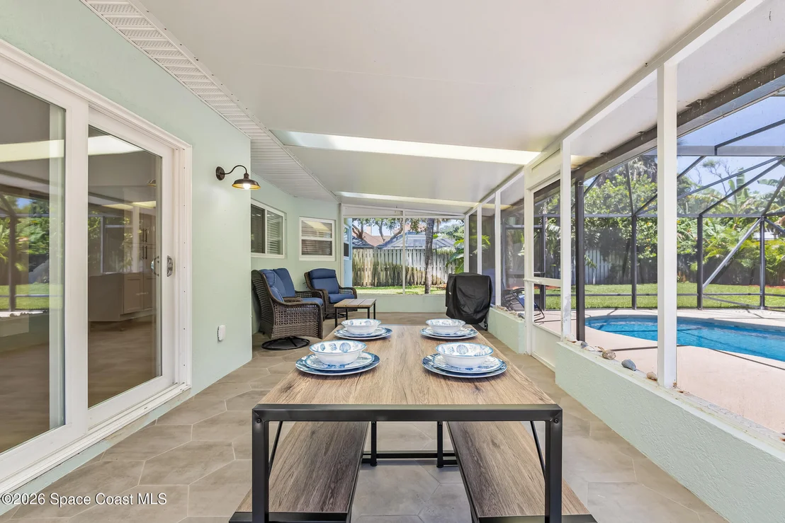 Photo of 6765 Angeles Road