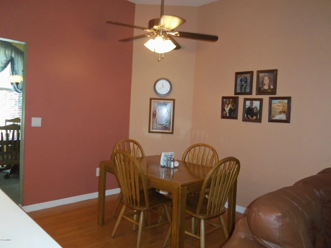 Photo of 975 Pelican Lane
