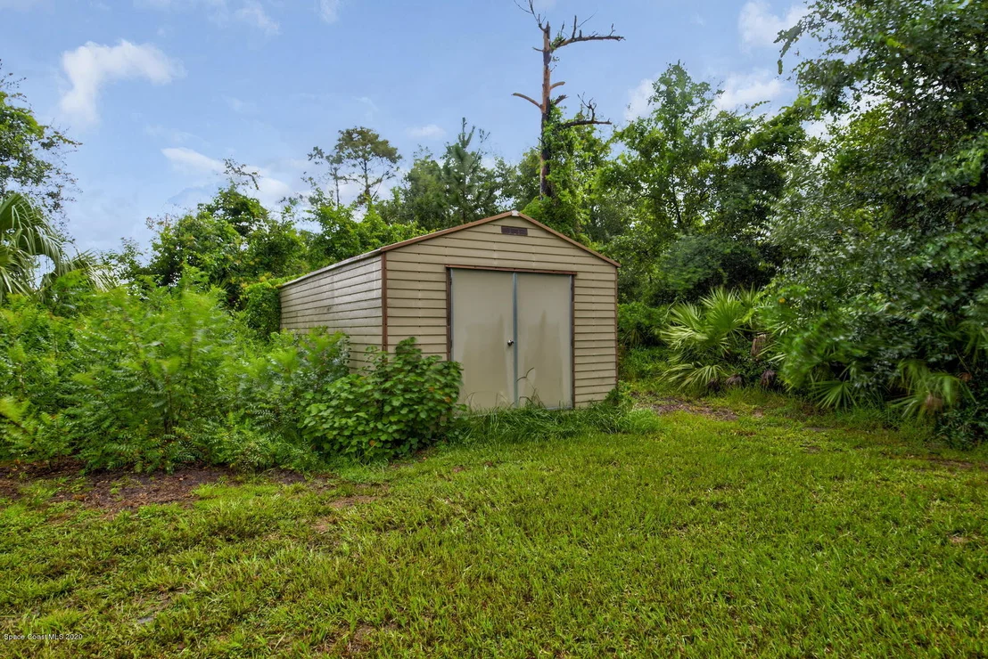 Photo of 4005 Alan Shepard Avenue