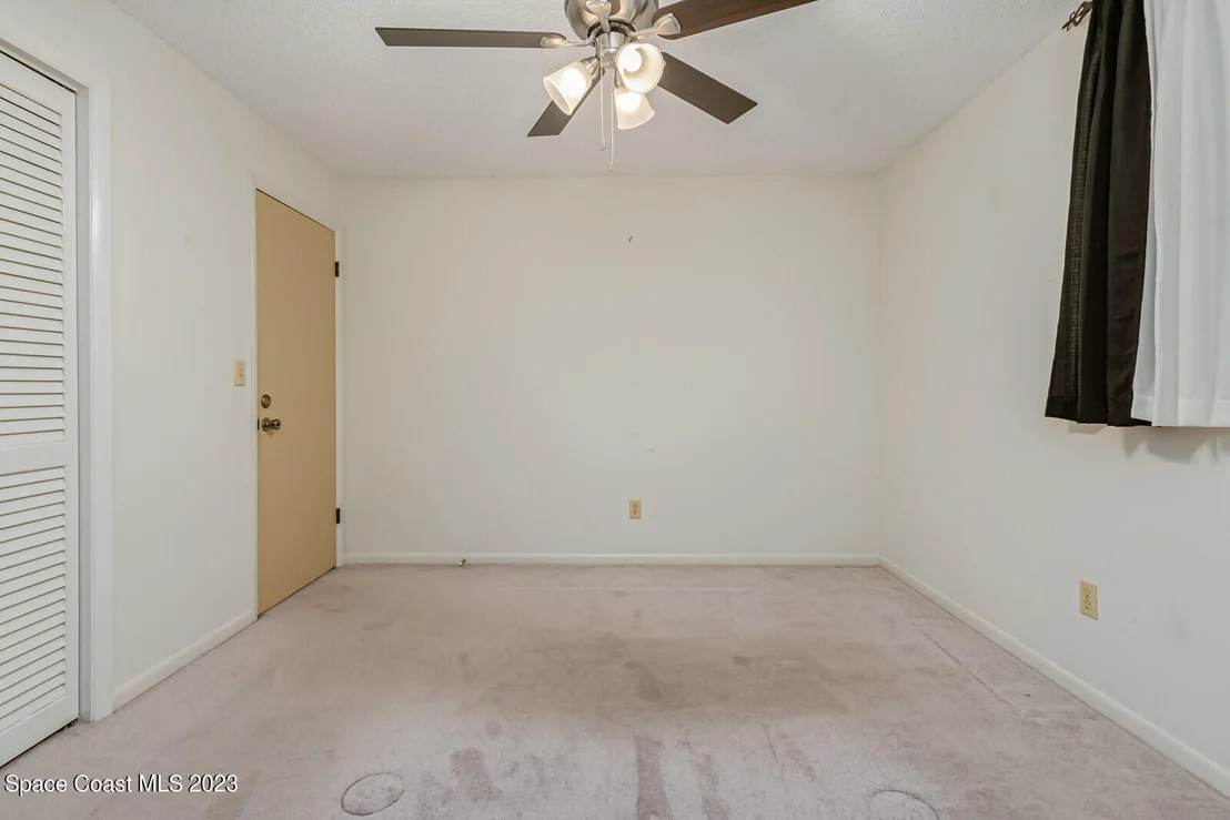 Photo of 536 Solitaire Palm Drive