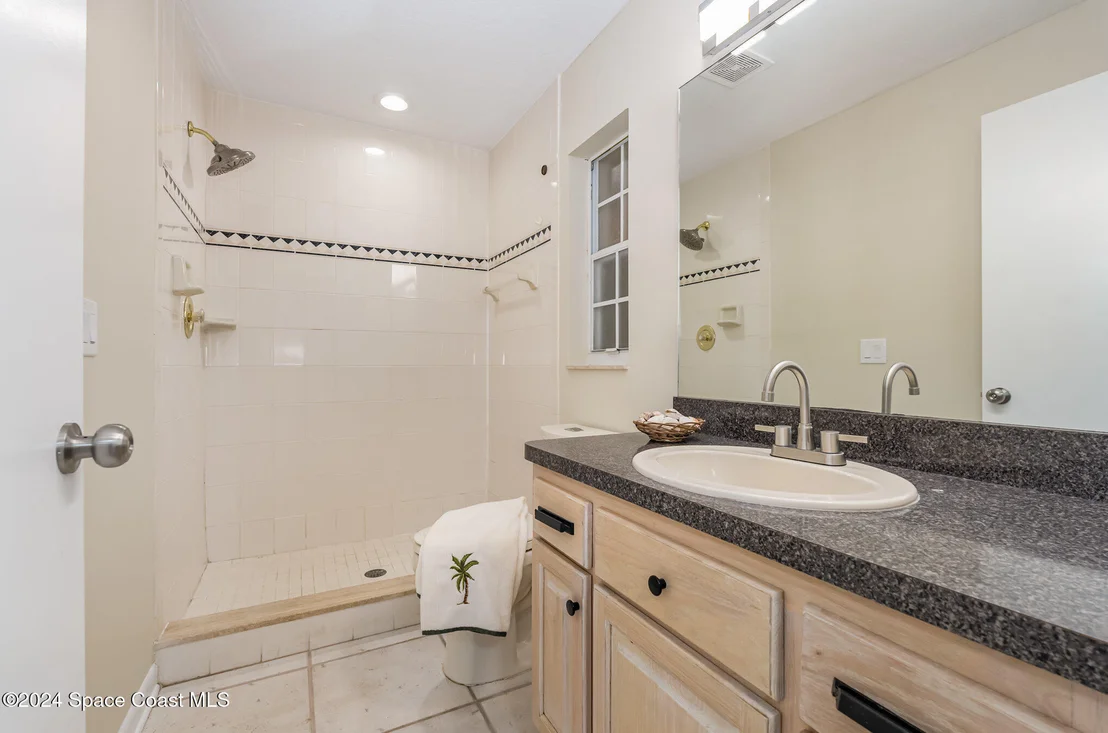 Photo of 2549 Hooper Road