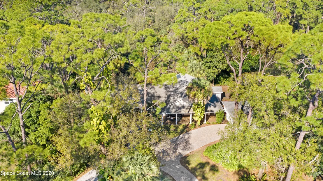 Photo of 6420 South Drive