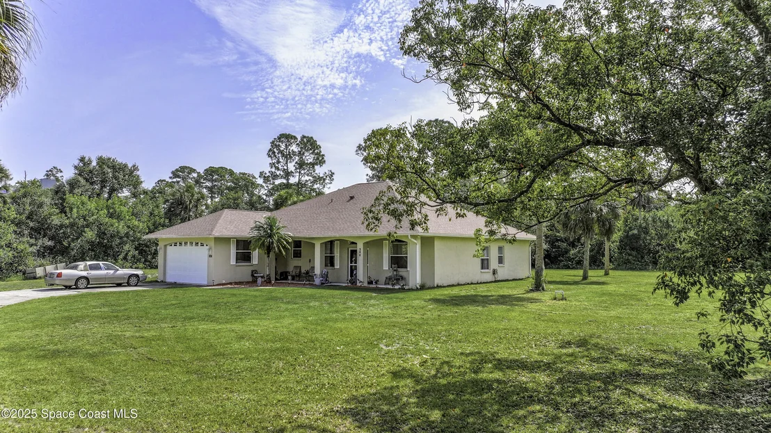 Photo of 386 Valencia Road