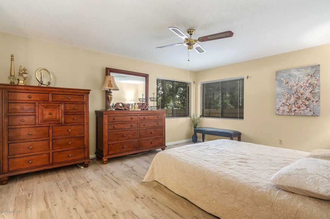 Photo of 1204 Foxfire Court
