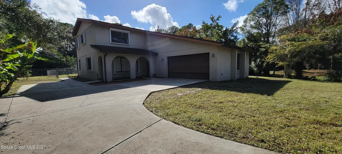 Photo of 2502 Meadow Lane