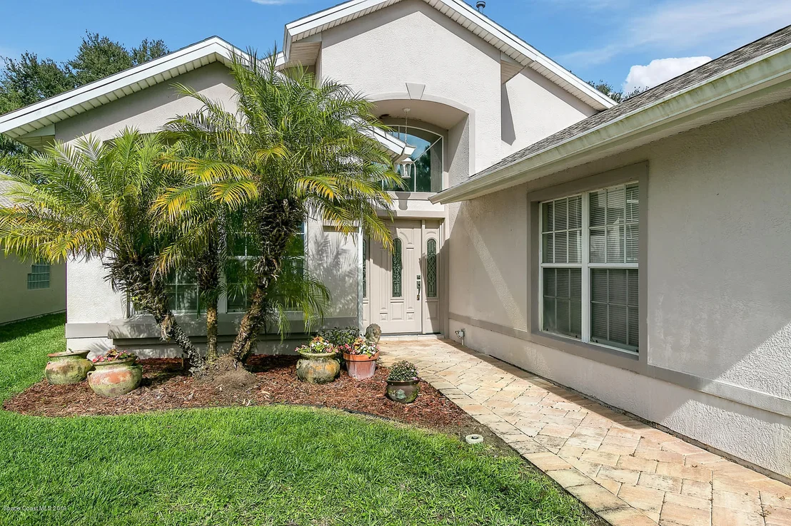 Photo of 3861 Saint Armens Circle
