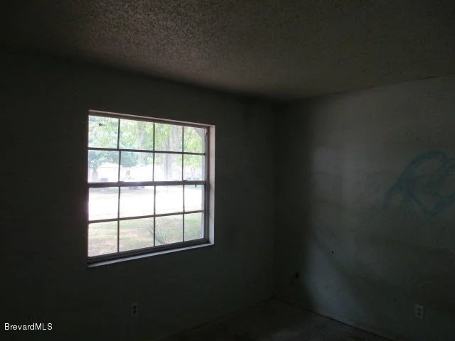 Photo of 102 Haven Drive E