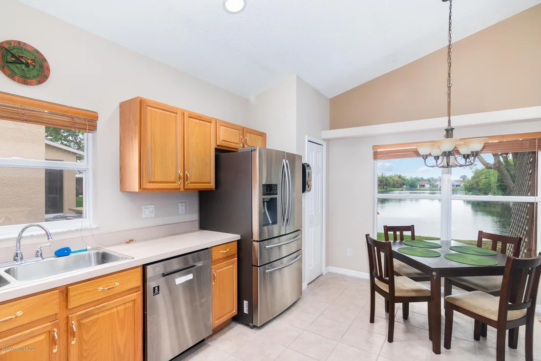 Photo of 2081 Stratford Pointe Drive