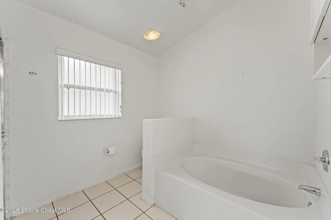 Photo of 1021 Pine Creek Circle NE