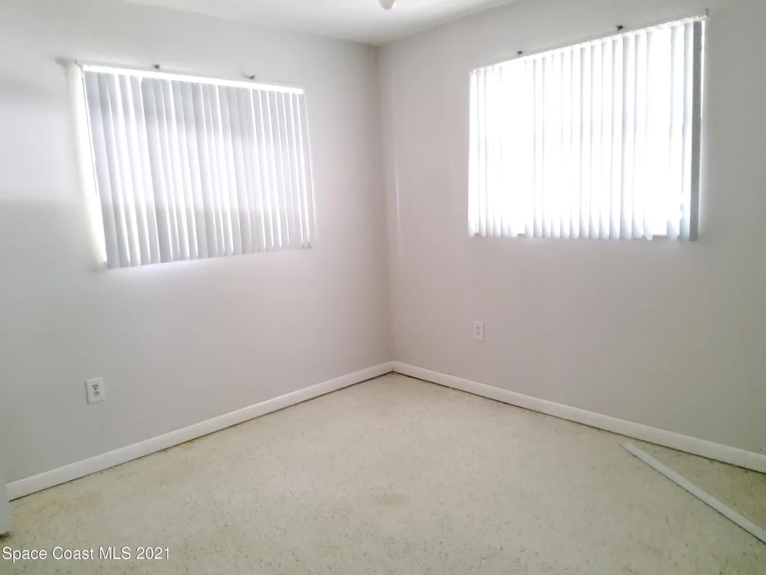 Photo of 1595 Breeze Lane