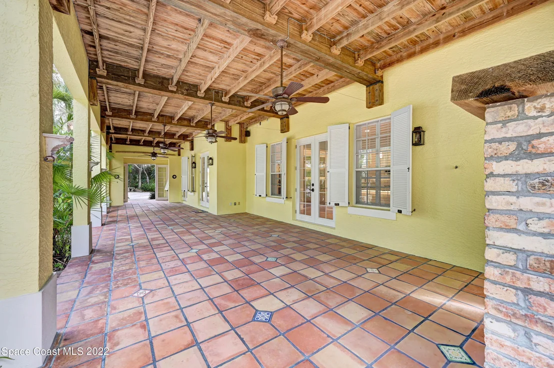 Photo of 155 Bayshore Drive