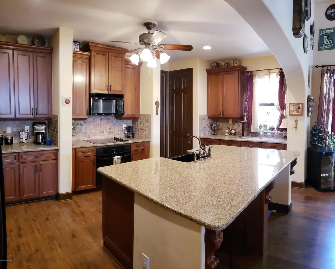 Photo of 405 Point Lobos Drive